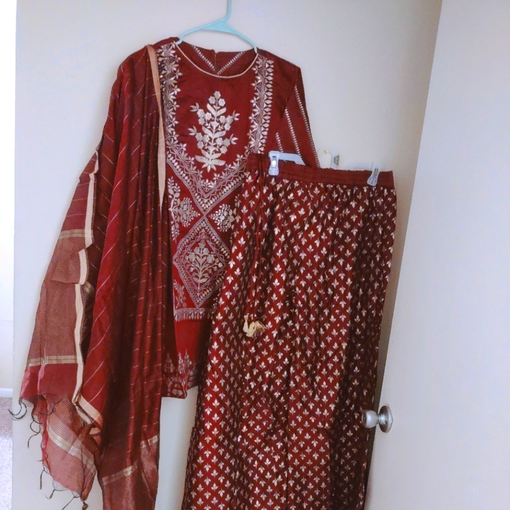 Women's Traditional Indian Party Wear Kurta Set